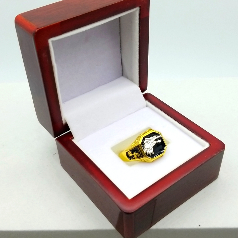 Mans Wolf Ring - image 3